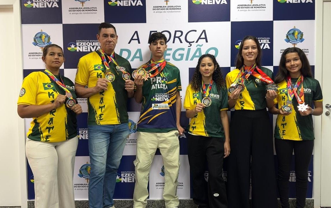 foto da notícia com o título Dragões do Norte conquista 18 medalhas em competições internacionais de karatê com apoio de Ezequiel Neiva