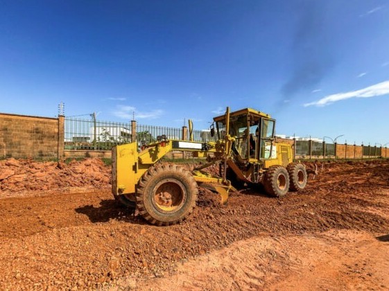 foto de capa da notícia com o título Após solicitação do deputado Alan Queiroz, governo de RO realiza obras nas estradas vicinais de Candeias do Jamari