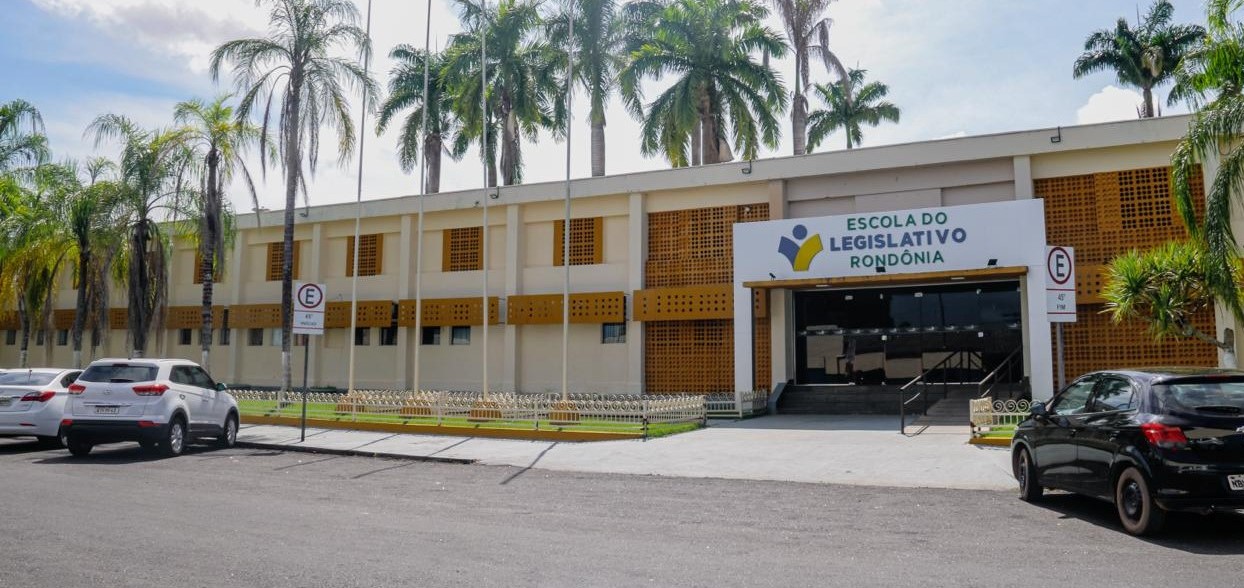 foto de capa da notícia com o título Faça aqui sua inscrição: Assembleia legislativa dá início ao projeto Acelero Enem 2025