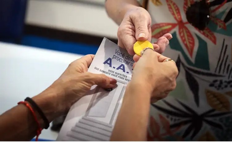 foto de capa da notícia com o título Dia Nacional de Combate às Drogas e ao Alcoolismo chama atenção para prevenção e tratamento em 20 de fevereiro
