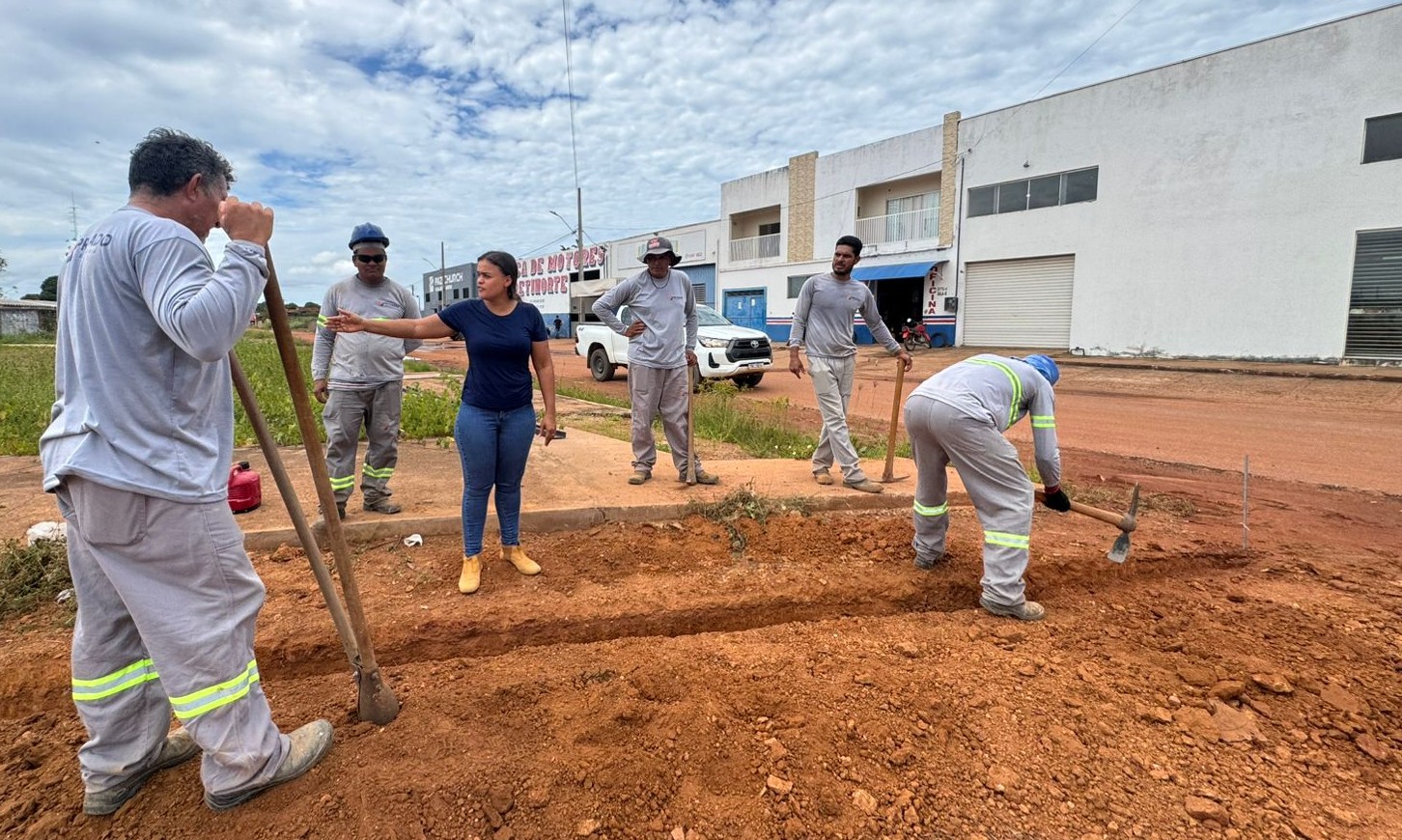 foto de capa da notícia com o título Dra. Taíssa visita obra do Estádio João Saldanha e reforça compromisso com o esporte em Guajará-Mirim
