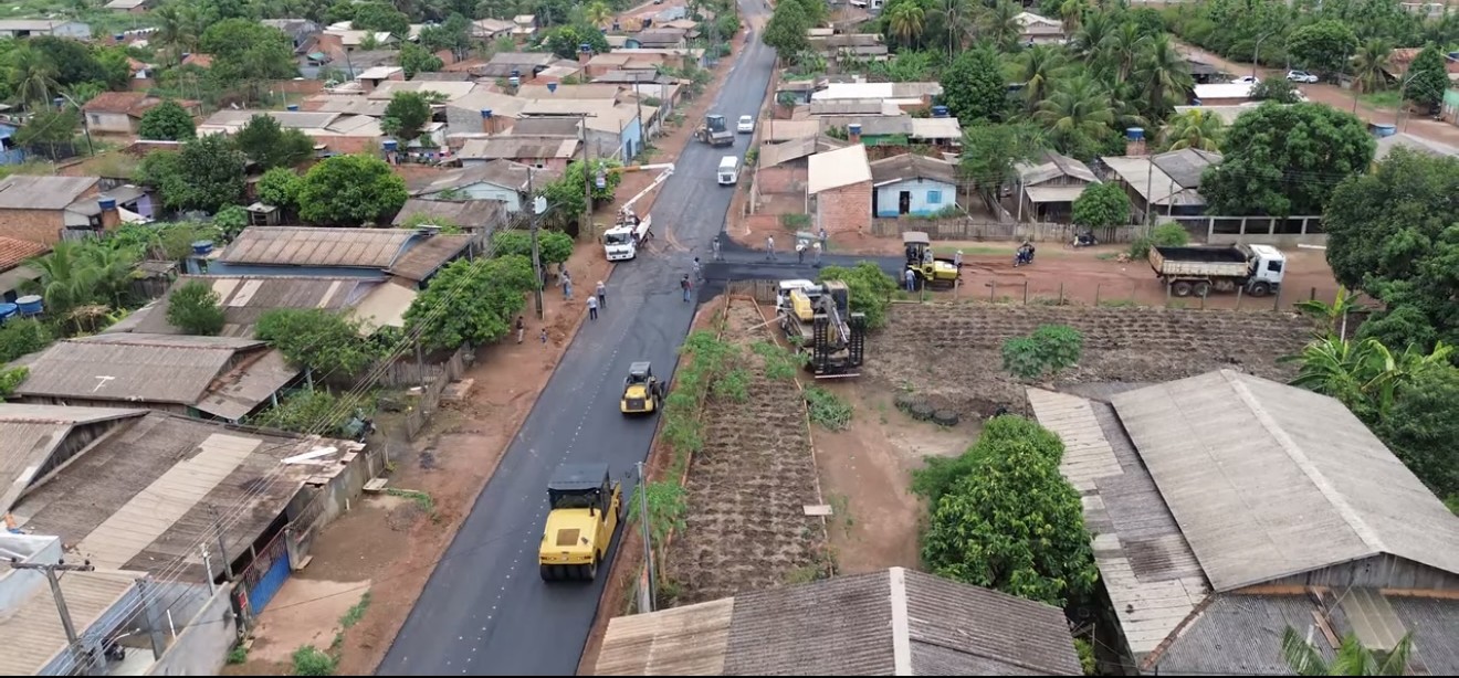 Obras de pavimentação e drenagem avançam no distrito de Riozinho, em Cacoal