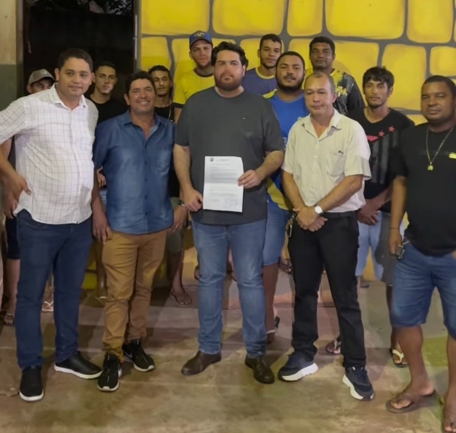 foto da notícia com o título Jean Oliveira confirma apoio à realização de campeonato noturno em Novo Horizonte