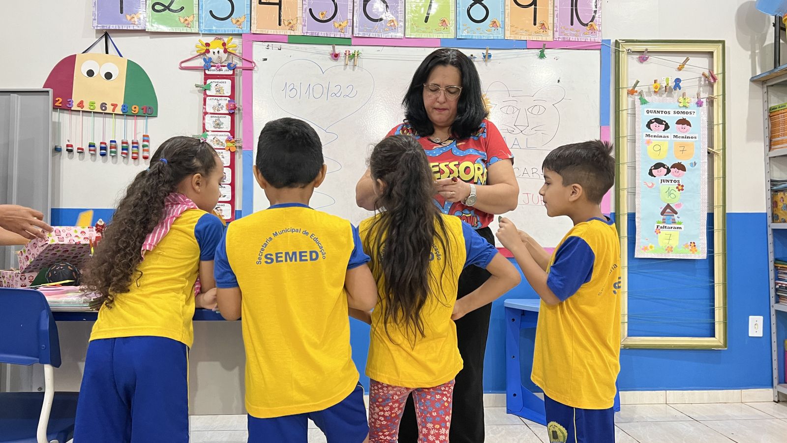 foto de capa da notícia com o título Dia do Professor: Assembleia evidencia trabalho legislativo em prol da educação