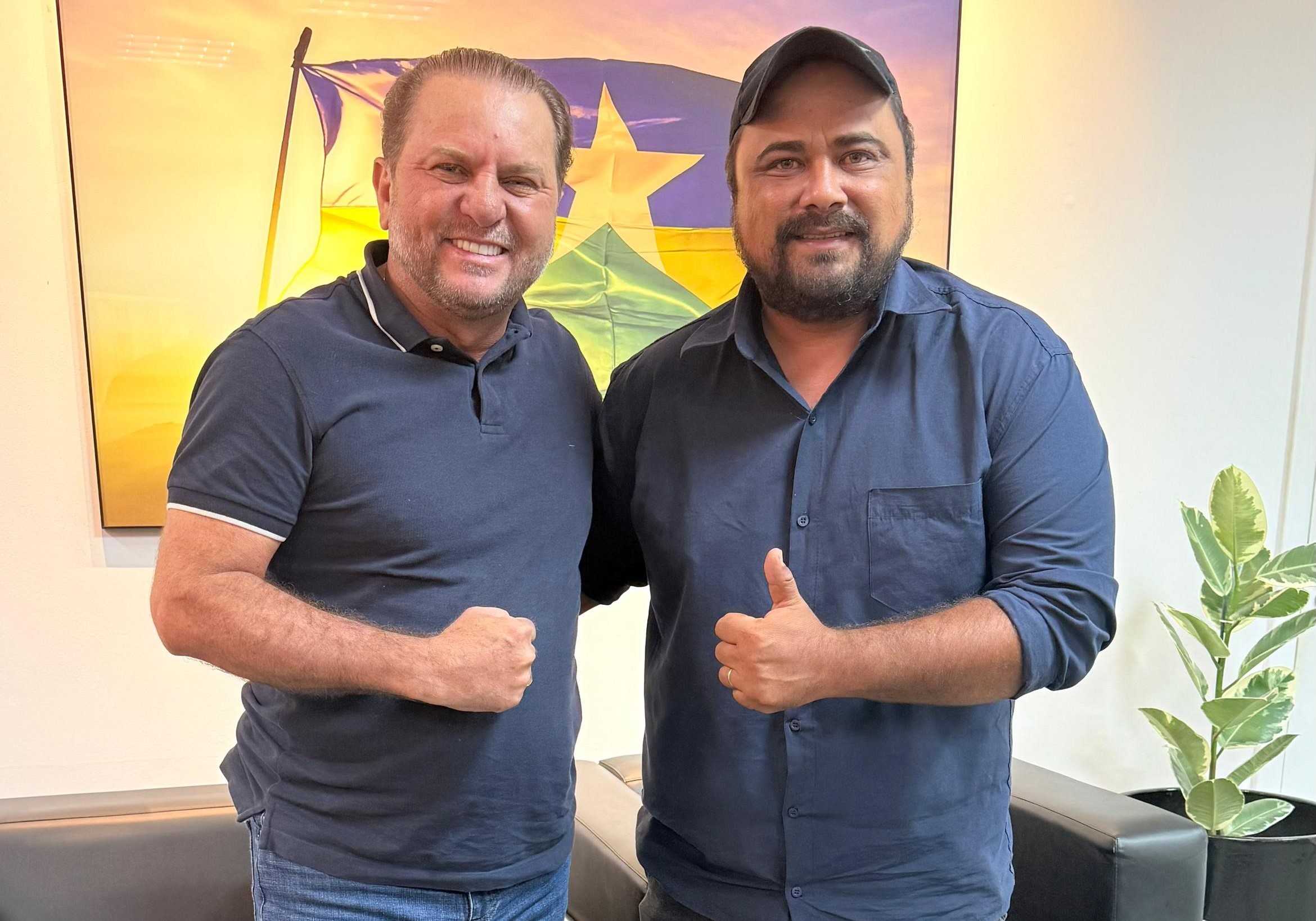 foto da notícia com o título Parecis recebe medicamentos hospitalares com apoio de Cirone Deiró