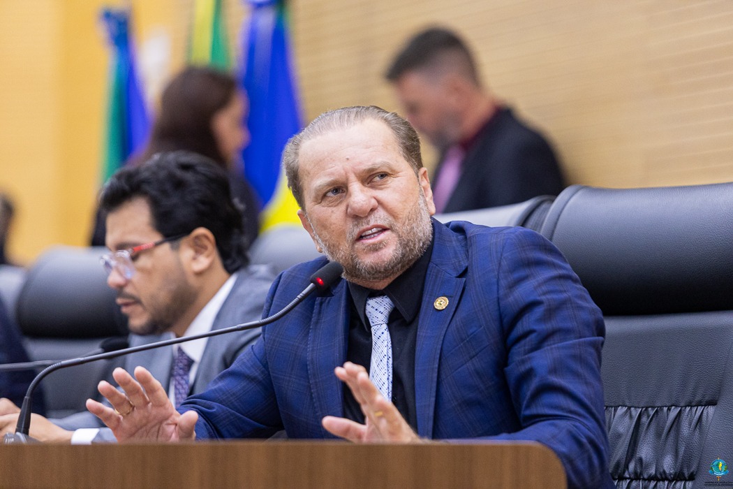 foto da notícia com o título Deputado Cirone Deiró alerta sobre grave risco relacionado às unidades de conservação