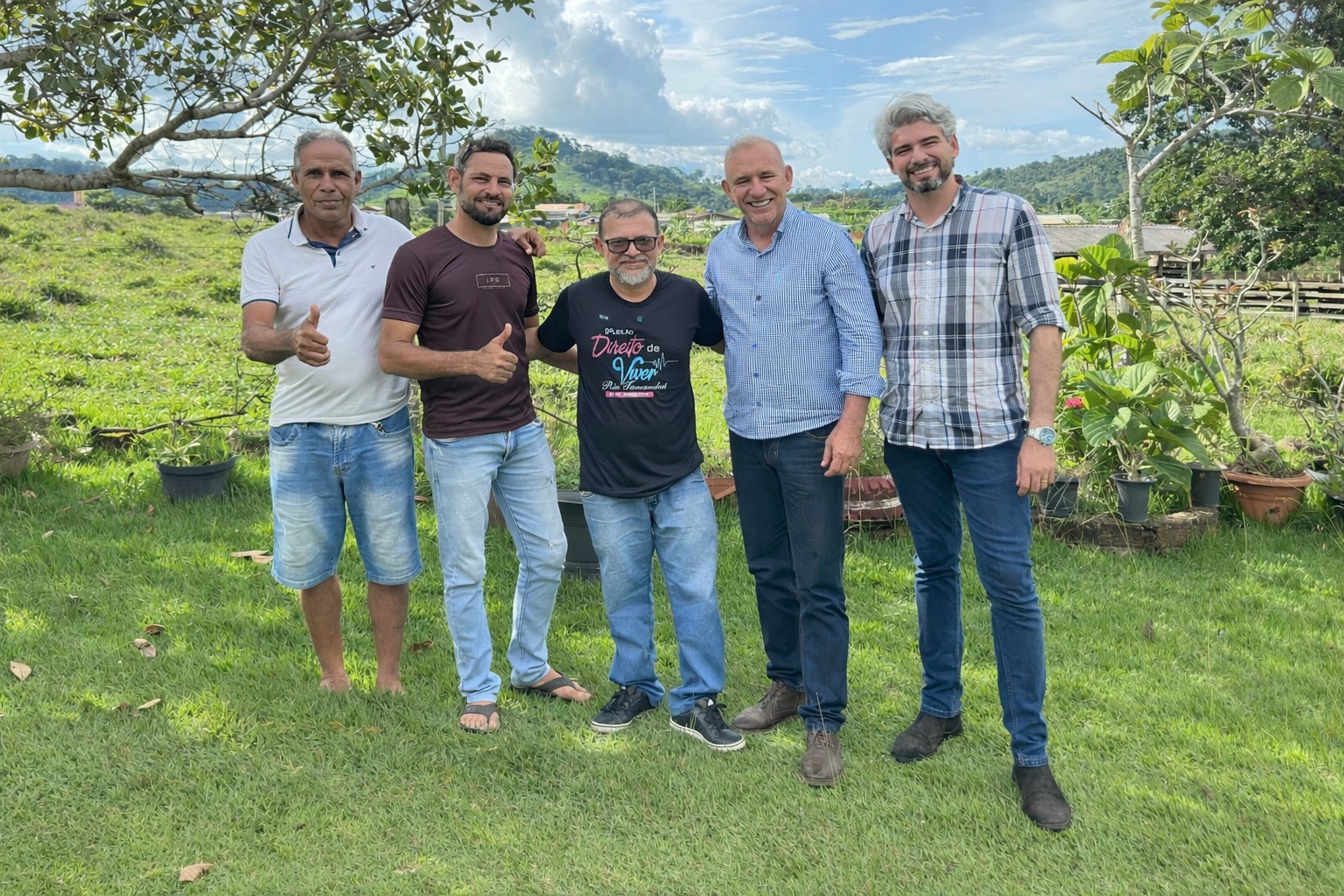 foto da notícia com o título Ezequiel Neiva confirma liberação de recurso para aquisição de tubos metálicos em Governador Jorge Teixeira