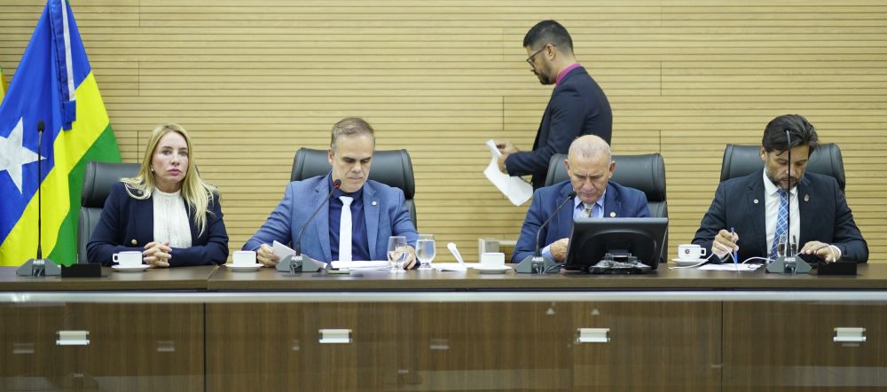 foto de capa da notícia com o título Deputados aprovam reforço orçamentário para segurança pública e estrutura do TCE em Rondônia
