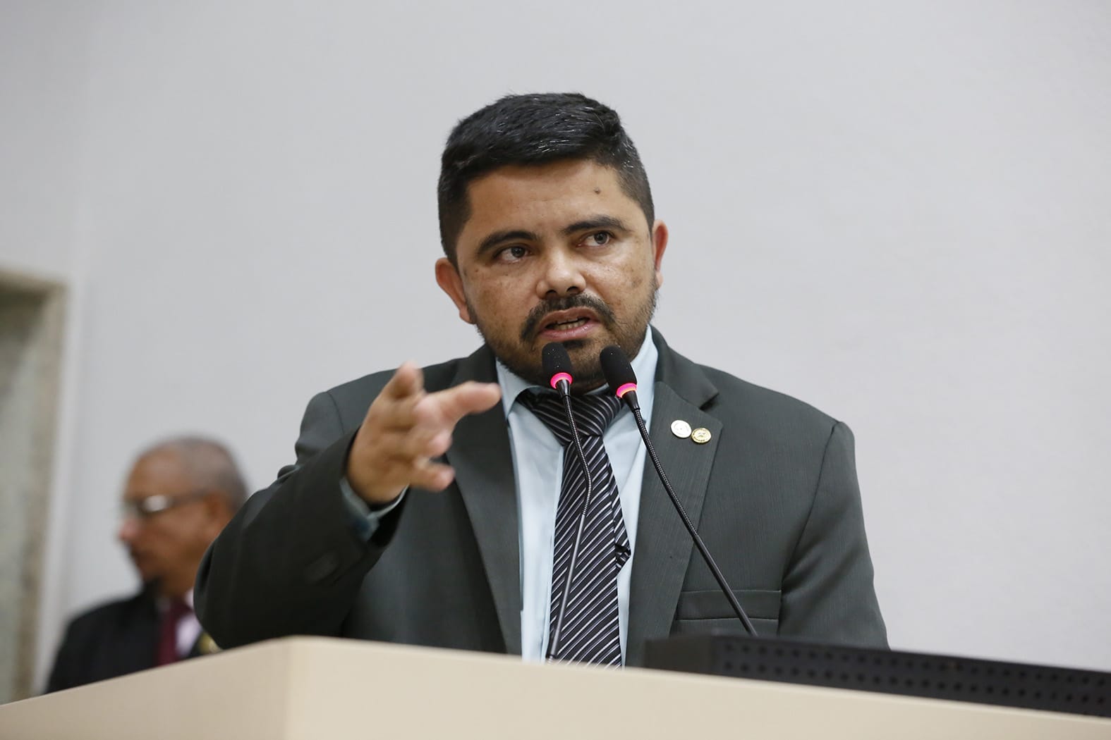 foto da notícia com o título Nota oficial do deputado Jesuíno Boabaid sobre a PEC do Acúmulo de função