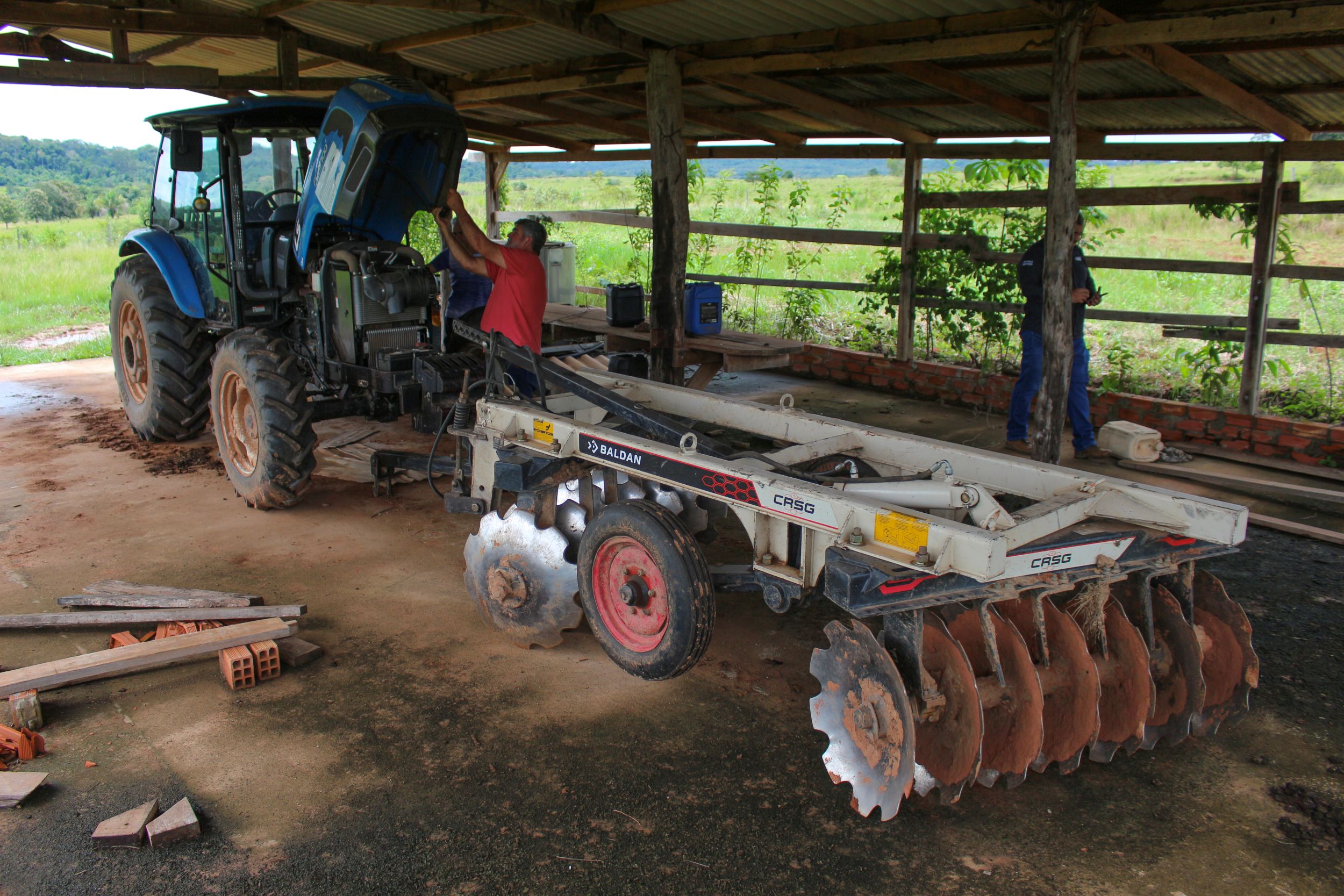 foto da notícia com o título Gislaine Lebrinha destina R$ 115 mil para produção rural em Chupinguaia