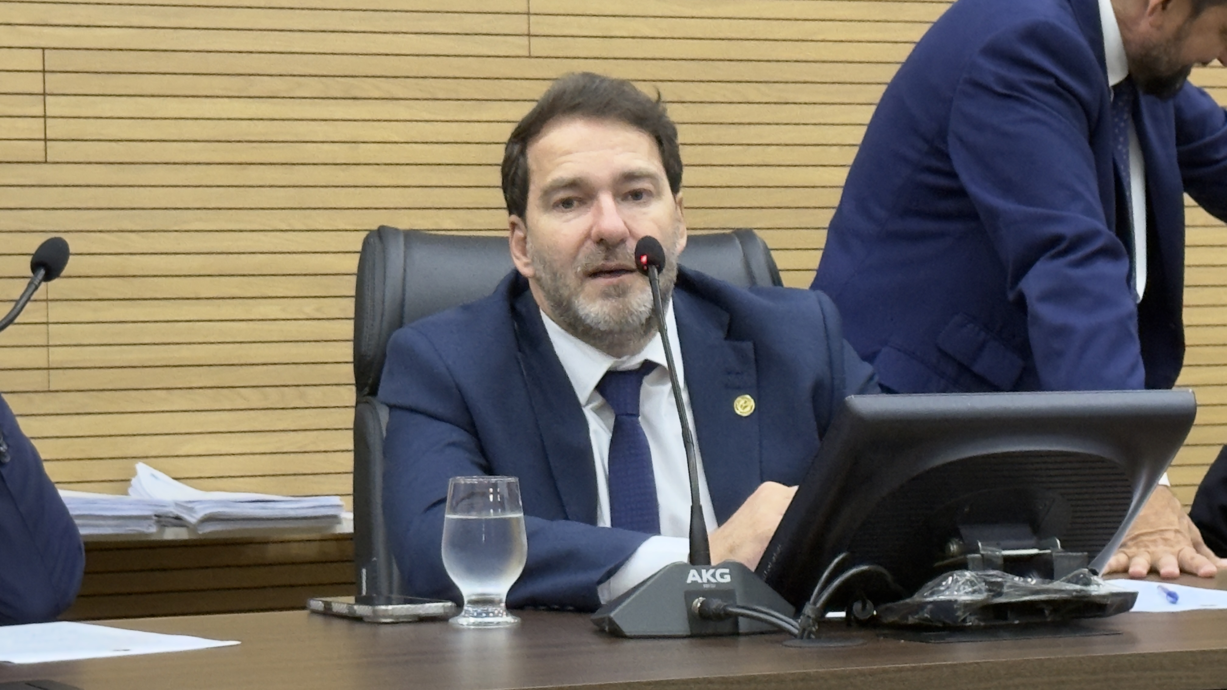 foto de capa da notícia com o título Deputado Alex Redano solicita manutenção urgente de ponte na RO-257 para garantir segurança viária