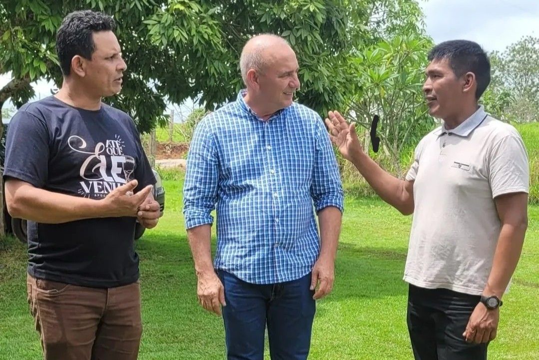 foto de capa da notícia com o título Ezequiel Neiva garante recurso para aquisição de barcos para povos indígenas da Terra Indígena Rio Branco, em Alta Floresta D'Oeste