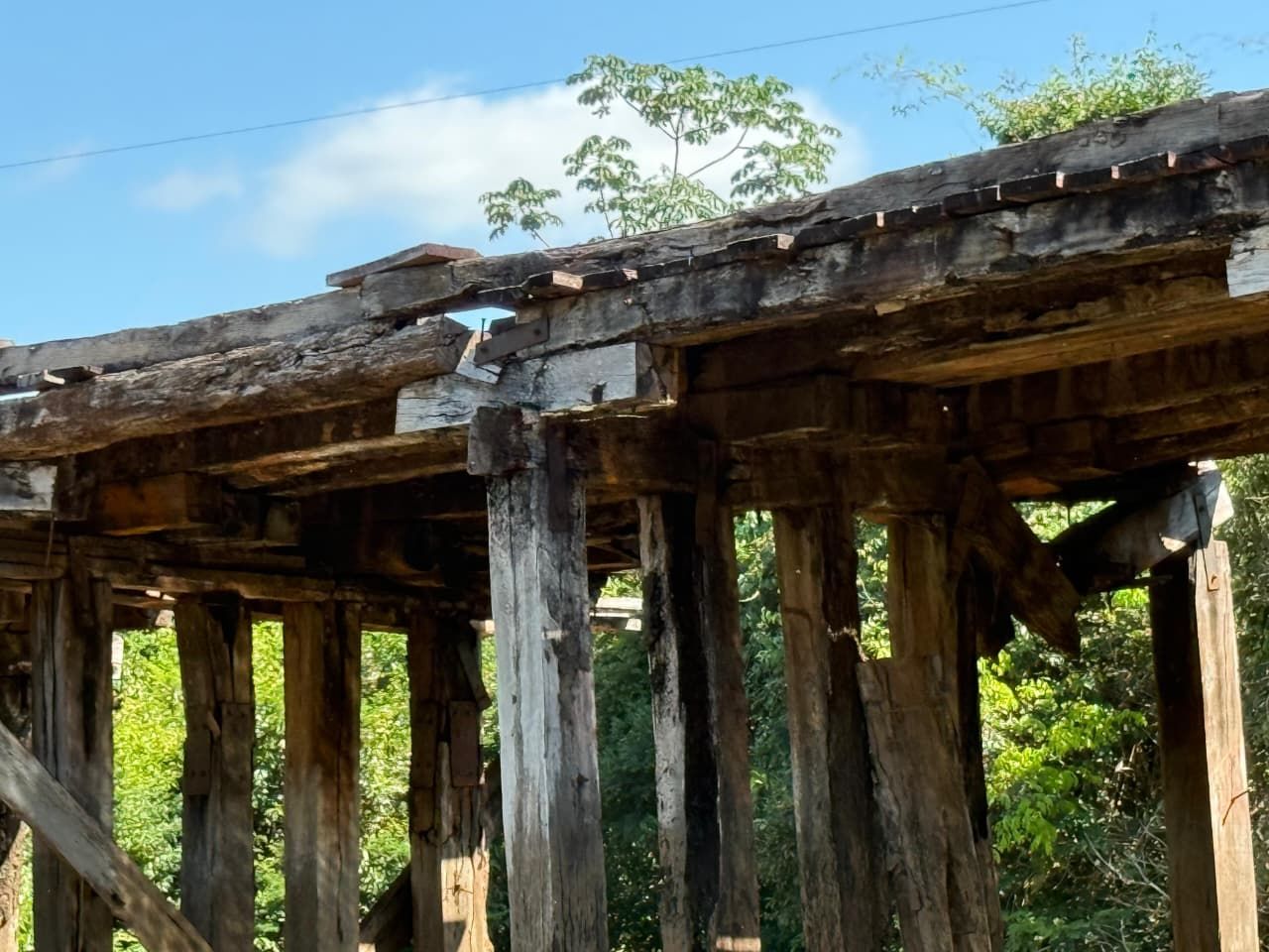 foto da notícia com o título Alan Queiroz reforça pedido para construção de ponte sobre o Rio Muqui em Alvorada
