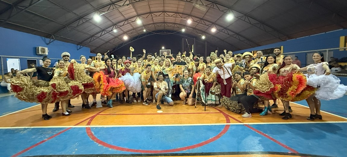 foto de capa da notícia com o título Ieda Chaves impulsiona cultura e tradição com recursos à quadrilha “A Roça é Nossa”