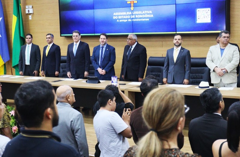 Sessão Solene | Homenagem ao ministro do STJ