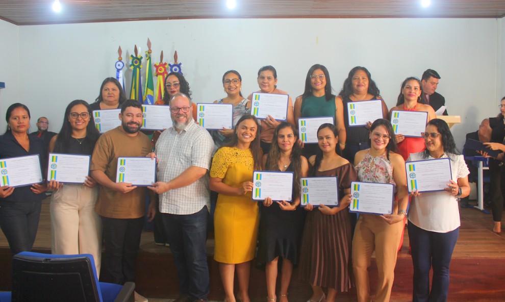 Sessão Solene I Homenagem servidores da Educação de Guajará-Mirim