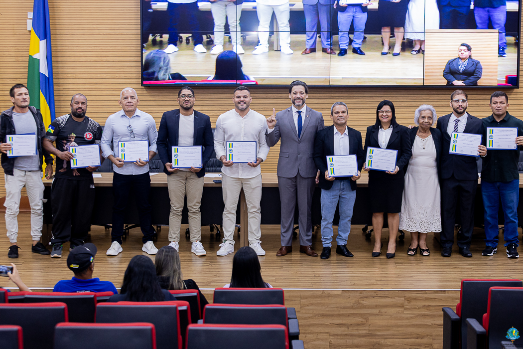 Sessão Solene | Homenagem a Academia Márcio Frank